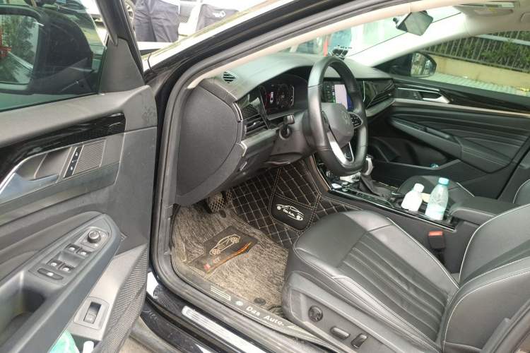 Used Volkswagen Passat 2023 330TSI Starry Elite Edition Driver Seat