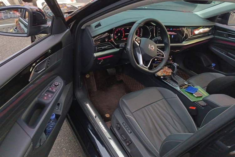 Used Volkswagen Passat 2023 330TSI Prestige Edition Driver Seat