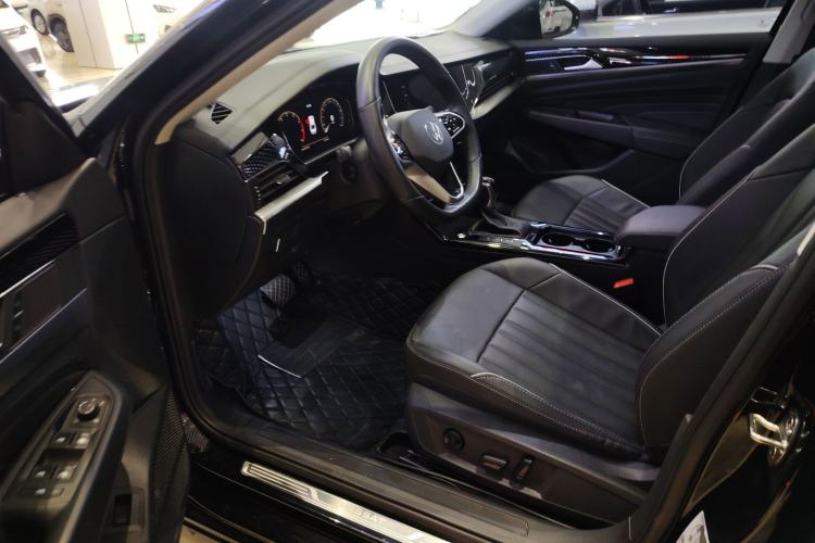 Used Volkswagen Passat 2023 330TSI Starry Elite Edition Driver Seat