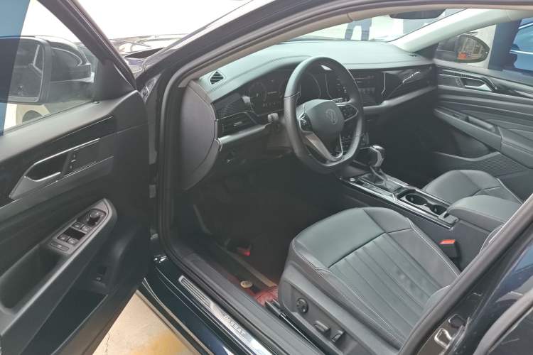 Used Volkswagen Passat 2023 Revised 330TSI Elite Edition Driver Seat