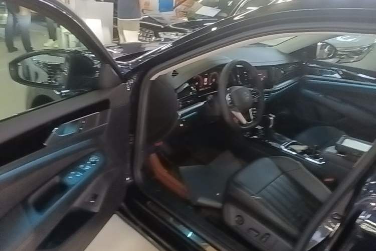 Used Volkswagen Passat 2023 Revised 330TSI Elite Edition Driver Seat