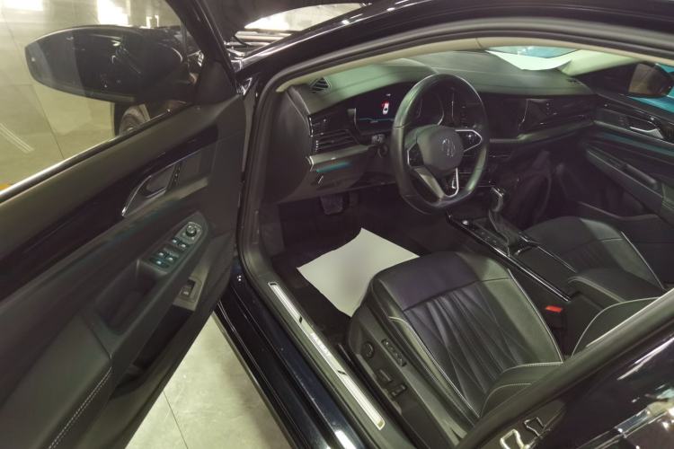 Used Volkswagen Passat 2023 330TSI Starry Luxury Edition Driver Seat