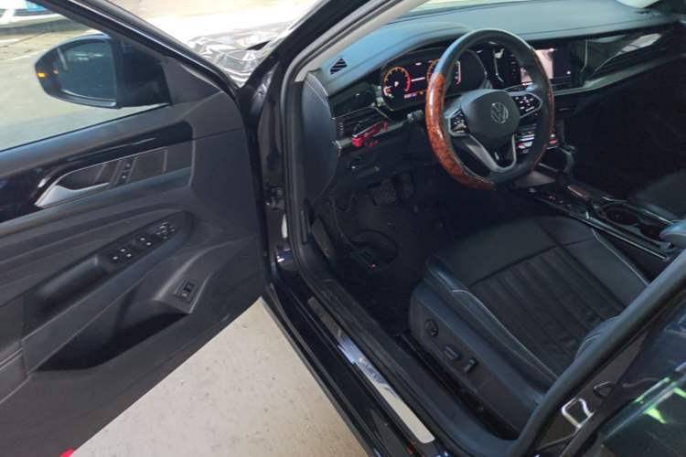 Used Volkswagen Passat 2023 Revised 330TSI Starry Elite Edition Driver Seat