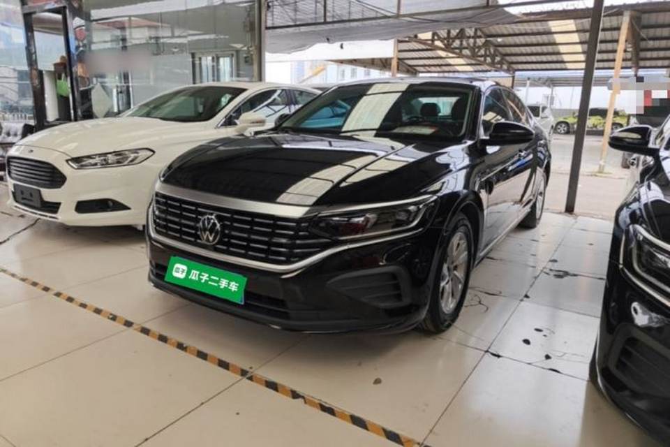 Volkswagen Passat 2023