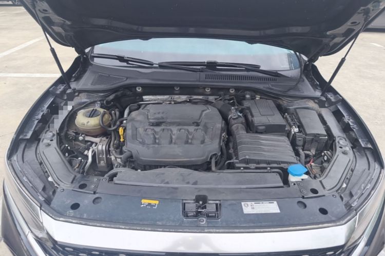 Used Volkswagen Passat 2023 Facelift 330TSI Prestige Edition Engine Bay