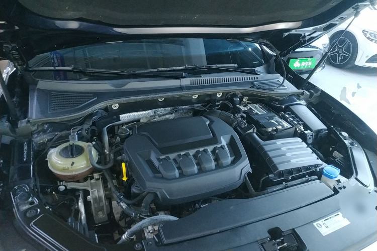 Used Volkswagen Passat 2023 Revised 330TSI Elite Edition Engine Bay