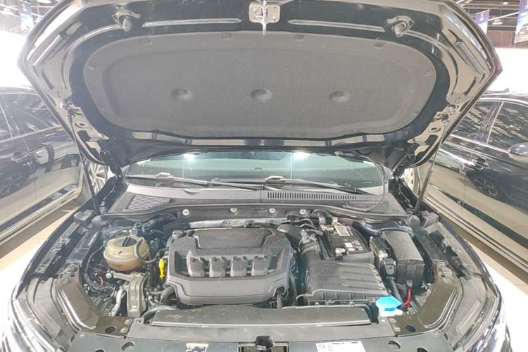 Used Volkswagen Passat 2023 330TSI Starry Elite Edition Engine Bay
