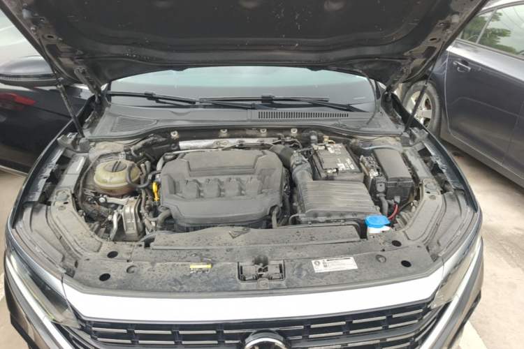 Used Volkswagen Passat 2023 Revised 330TSI Elite Edition Engine Bay
