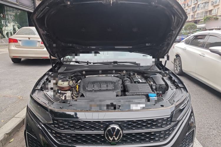 Used Volkswagen Passat 2023 330TSI Starry Elite Edition Engine Bay