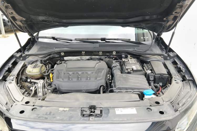 Used Volkswagen Passat 2023 Revised 330TSI Starry Elite Edition Engine Bay