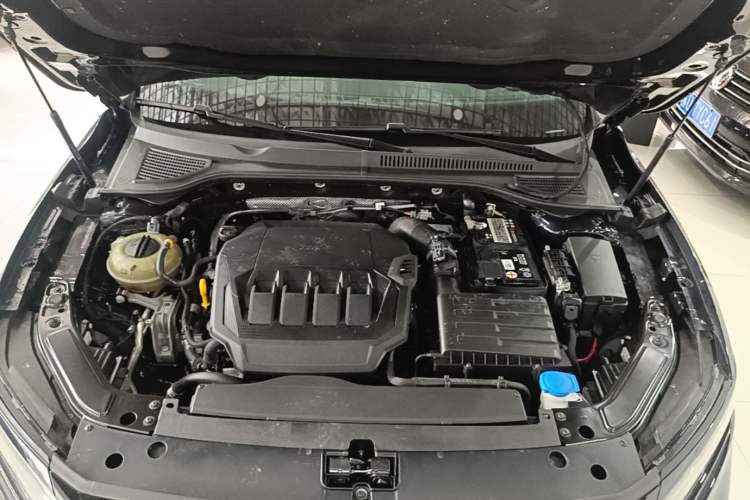 Used Volkswagen Passat 2023 330TSI Starry Elite Edition Engine Bay