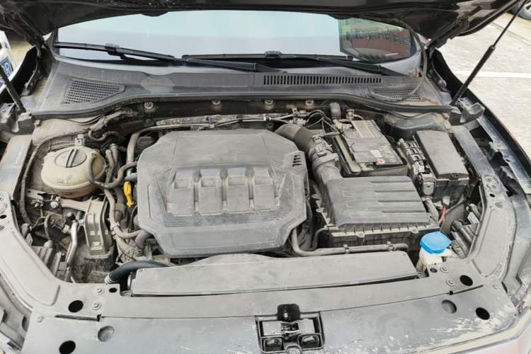 Used Volkswagen Passat 2023 330TSI Elite Edition Engine Bay