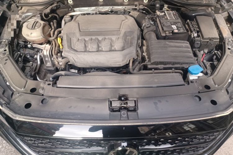 Used Volkswagen Passat 2023 Revised 330TSI Starry Luxury Edition Engine Bay