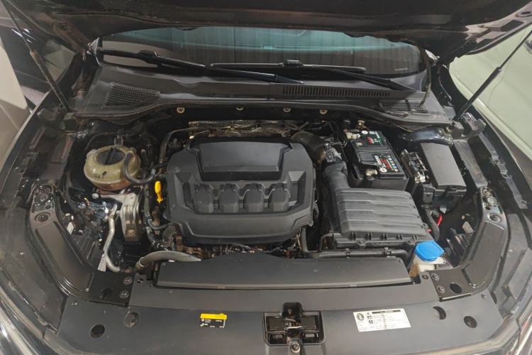 Used Volkswagen Passat 2023 Revised 330TSI Starry Elite Edition Engine Bay