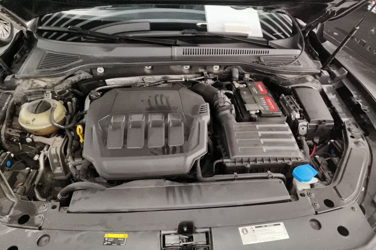 Used Volkswagen Passat 2023 330TSI Luxury Edition Engine Bay