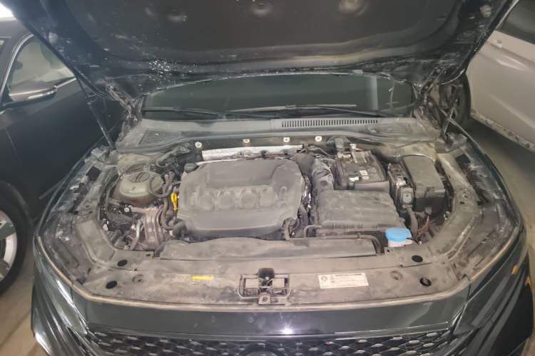 Used Volkswagen Passat 2023 Revised 330TSI Starry Elite Edition Engine Bay