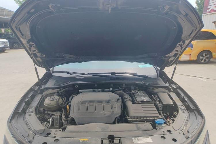 Used Volkswagen Passat 2023 330TSI Starry Luxury Edition Engine Bay