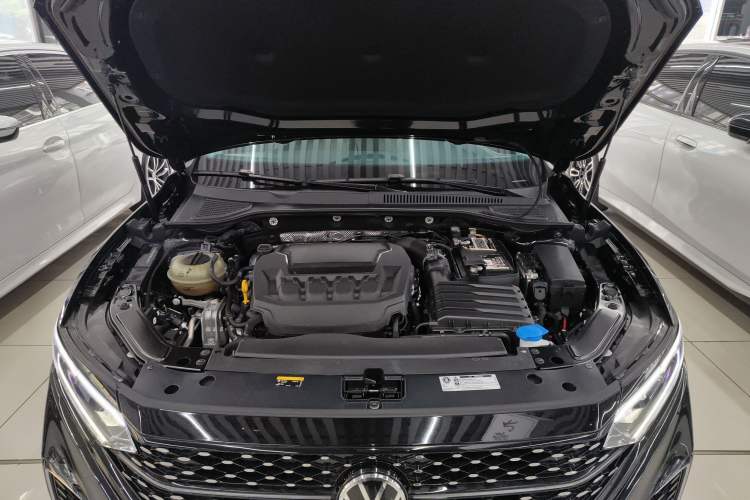 Used Volkswagen Passat 2023 Restyled 330TSI Starry Luxury Edition Engine Bay