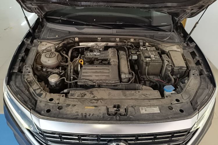 Used Volkswagen Passat 2023 Revised Version 280TSI Business Edition Engine Bay