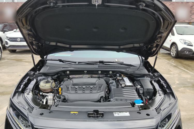 Used Volkswagen Passat 2023 Revised 330TSI Starry Elite Edition Engine Bay