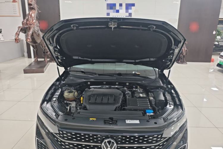 Used Volkswagen Passat 2023 330TSI Starry Elite Edition Engine Bay
