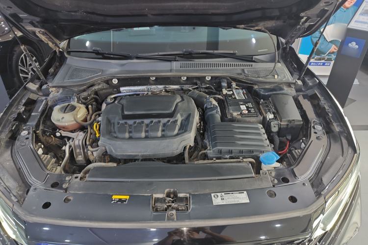 Used Volkswagen Passat 2023 Revised 330TSI Starry Elite Edition Engine Bay
