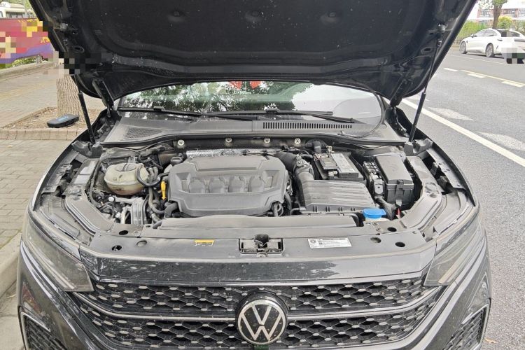 Used Volkswagen Passat 2023 Revised 330TSI Starry Elite Edition Engine Bay
