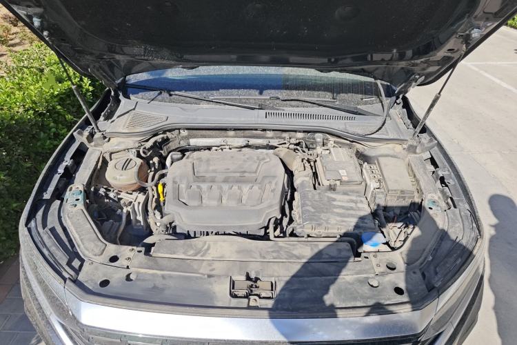 Used Volkswagen Passat 2023 Facelift 330TSI Luxury Edition Engine Bay