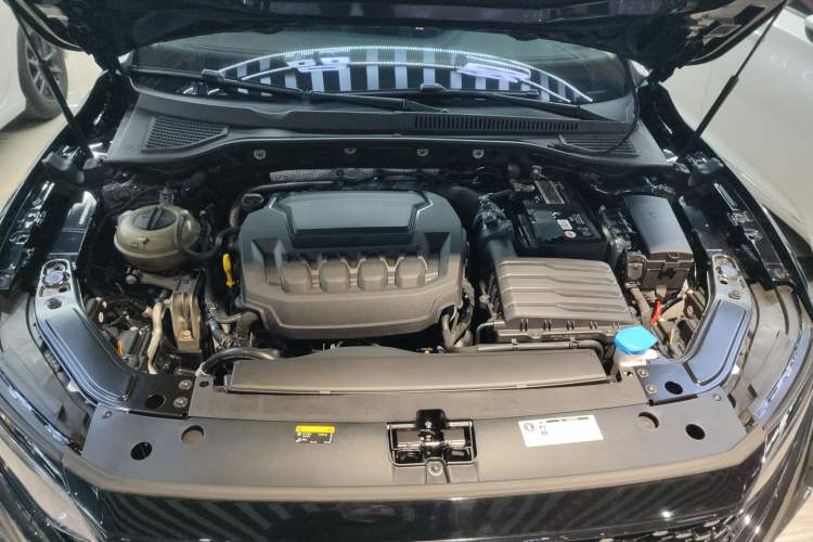 Used Volkswagen Passat 2023 Restyled 330TSI Starry Luxury Edition Engine Bay
