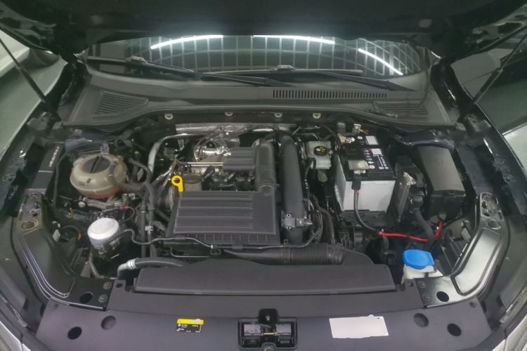 Used Volkswagen Passat 2023 Revised Version 280TSI Business Edition Engine Bay