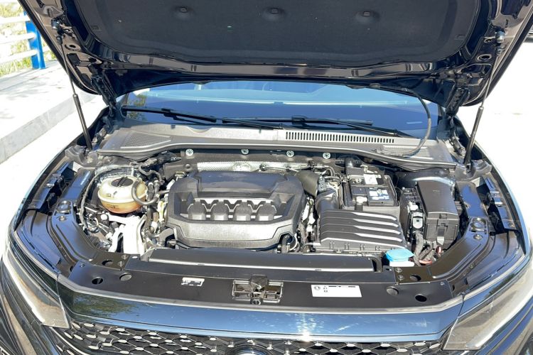 Used Volkswagen Passat 2023 Revised 330TSI Starry Elite Edition Engine Bay