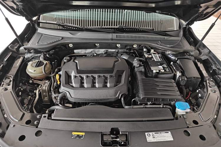 Used Volkswagen Passat 2023 Restyled 330TSI Starry Luxury Edition Engine Bay