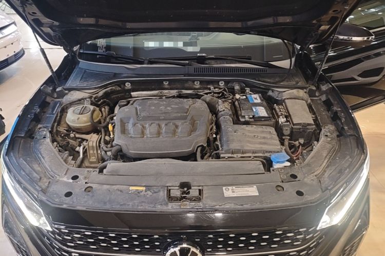 Used Volkswagen Passat 2023 Revised 330TSI Starry Elite Edition Engine Bay