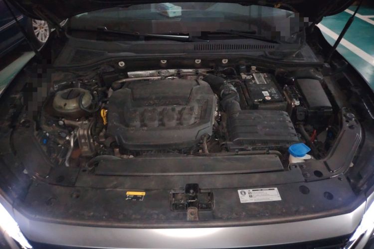 Used Volkswagen Passat 2023 Facelift 330TSI Luxury Edition Engine Bay