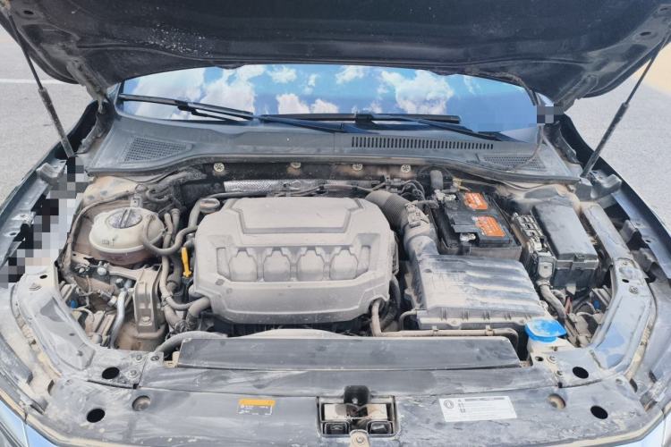 Used Volkswagen Passat 2023 Facelift 330TSI Luxury Edition Engine Bay