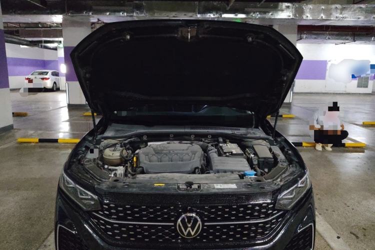 Used Volkswagen Passat 2023 Restyled 330TSI Starry Luxury Edition Engine Bay