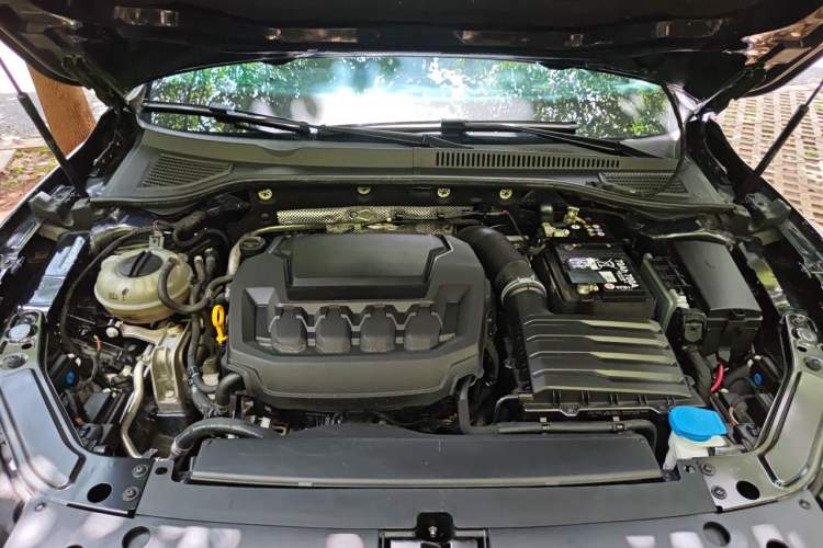 Used Volkswagen Passat 2023 Revised 380TSI Luxury Edition Engine Bay