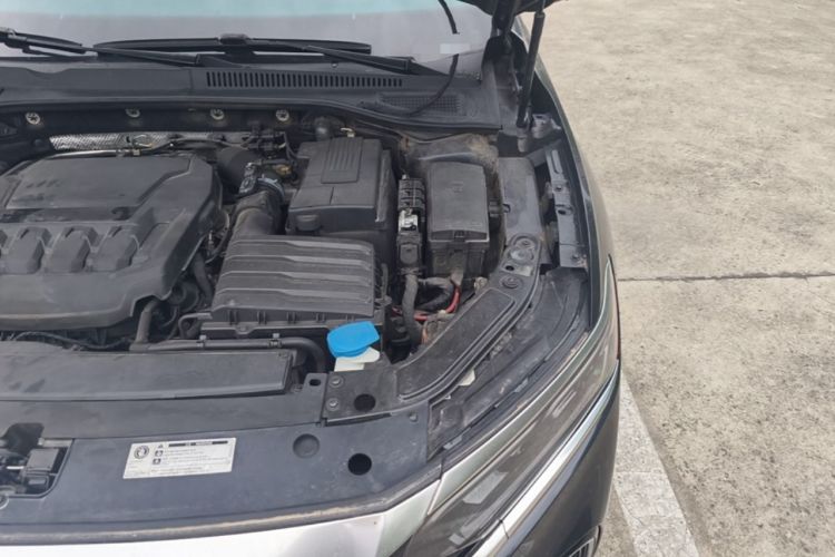 Used Volkswagen Passat 2023 Facelift 330TSI Prestige Edition Engine Bay Left