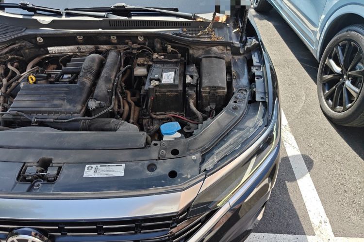 Used Volkswagen Passat 2023 Revised Version 280TSI Business Edition Engine Bay Left