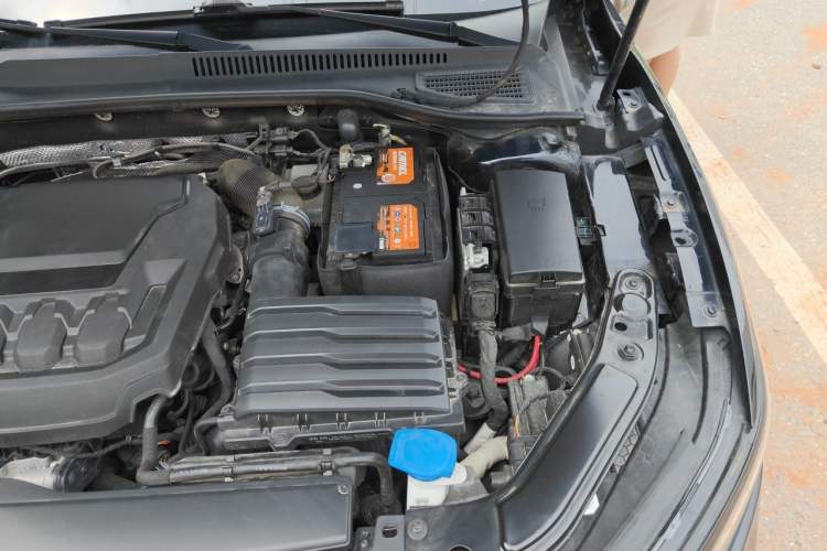 Used Volkswagen Passat 2023 Restyled 330TSI Starry Luxury Edition Engine Bay Left