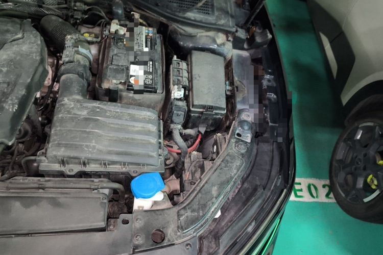 Used Volkswagen Passat 2023 330TSI Starry Luxury Edition Engine Bay Left