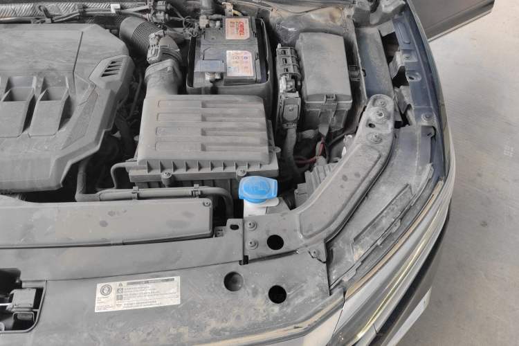 Used Volkswagen Passat 2023 330TSI Elite Edition Engine Bay Left