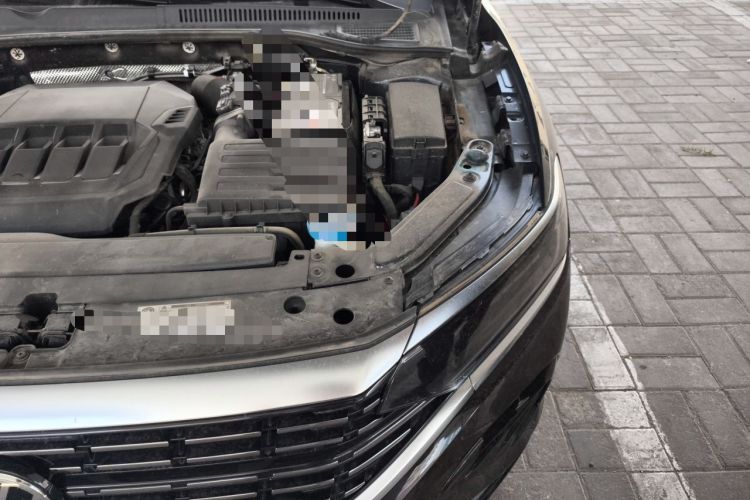 Used Volkswagen Passat 2023 330TSI Elite Edition Engine Bay Left
