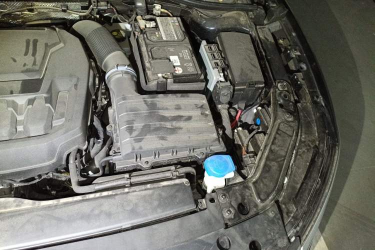 Used Volkswagen Passat 2023 Revised 380TSI Luxury Edition Engine Bay Left
