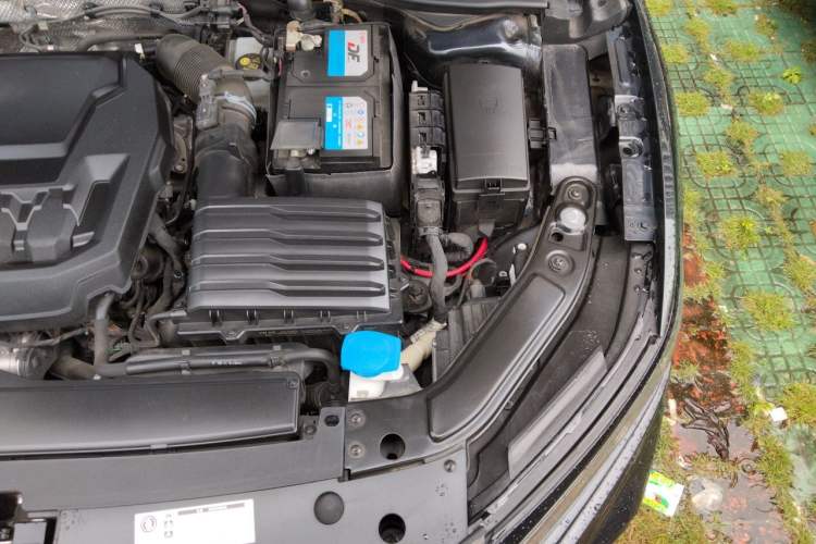Used Volkswagen Passat 2023 Revised 330TSI Starry Elite Edition Engine Bay Left