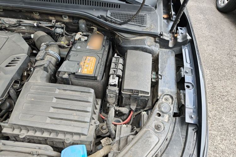 Used Volkswagen Passat 2023 330TSI Luxury Edition Engine Bay Left