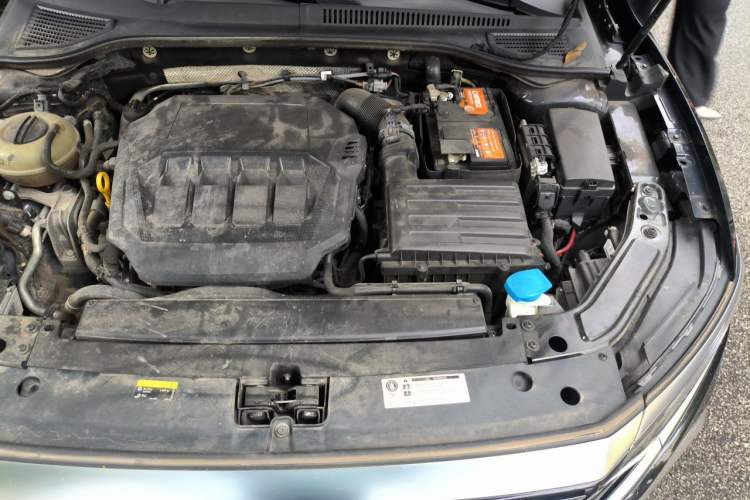 Used Volkswagen Passat 2023 330TSI Elite Edition Engine Bay Left