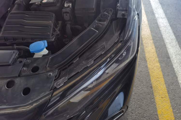 Used Volkswagen Passat 2023 330TSI Elite Edition Engine Bay Left