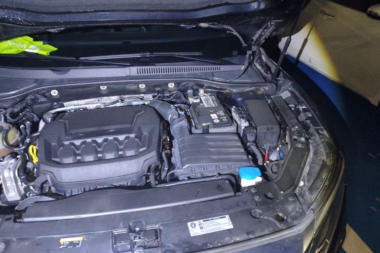 Used Volkswagen Passat 2023 Facelift 330TSI Luxury Edition Engine Bay Left
