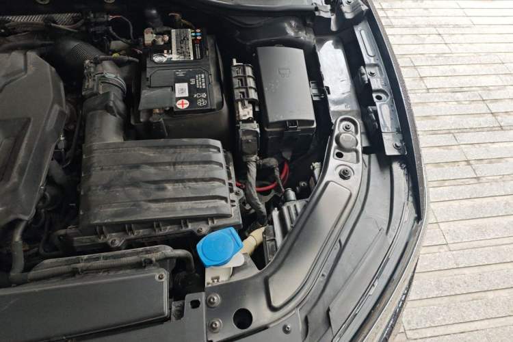 Used Volkswagen Passat 2023 Revised 330TSI Elite Edition Engine Bay Left